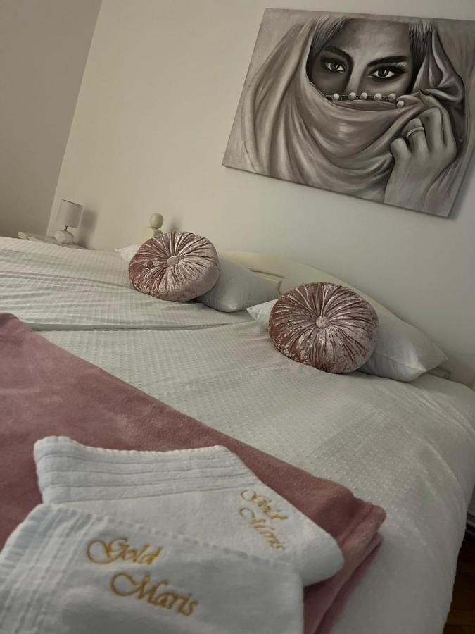 Apartamento Apartman Gold Maris Karlovac Exterior foto