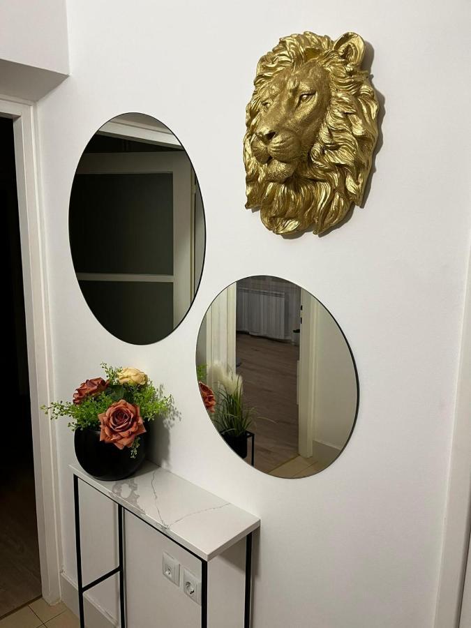 Apartamento Apartman Gold Maris Karlovac Exterior foto